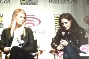Charlize Theron, Kristen Stewart for Snow White and the Huntsman at Wondercon